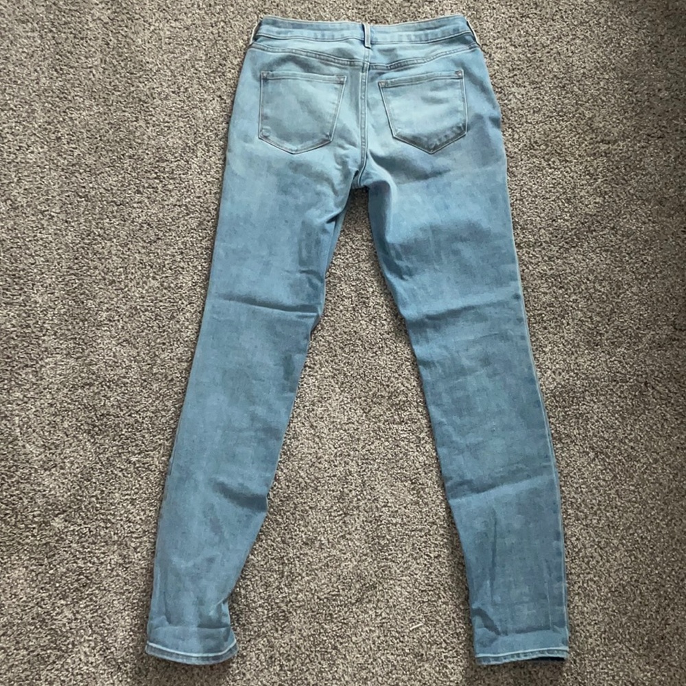 Old Navy pop icon skinny jeans. Size 6 LONG.